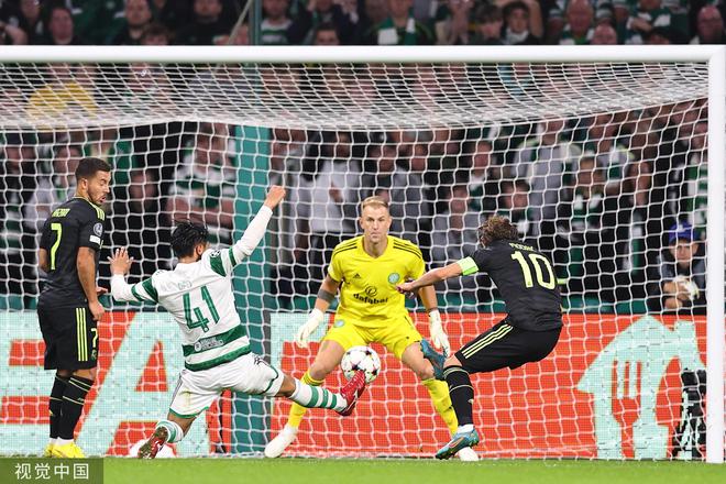 魔笛皇马欧冠百场破门!西媒:他的外脚背应载入史册