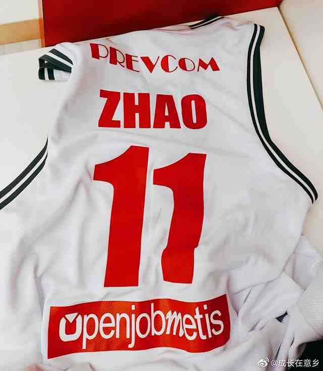 赵维伦提前2年进成人职业联赛，希望之星＂意乡＂成长，期待为中国男篮效力