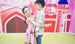 如何看待小学生早恋（如何看待小学生早恋问题）