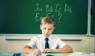 11岁男孩不想上学怎么办（11岁小孩不想上学怎么办）