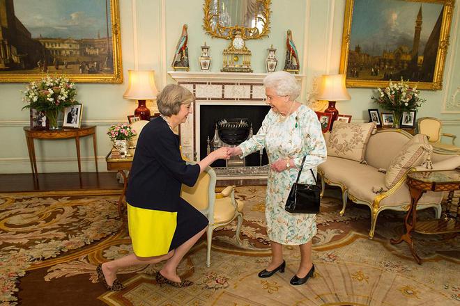 最新！96岁的英国女王处于医疗监护状态！白金汉宫发声明……