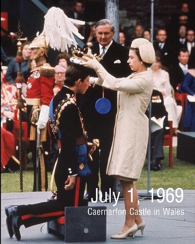 53年前，21岁的查尔斯头顶“乒乓球”冠冕，正式授衔为威尔士亲王