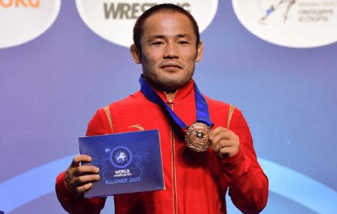 摔跤世锦赛托尔巴图摘铜 为中国队拿下第一枚奖牌