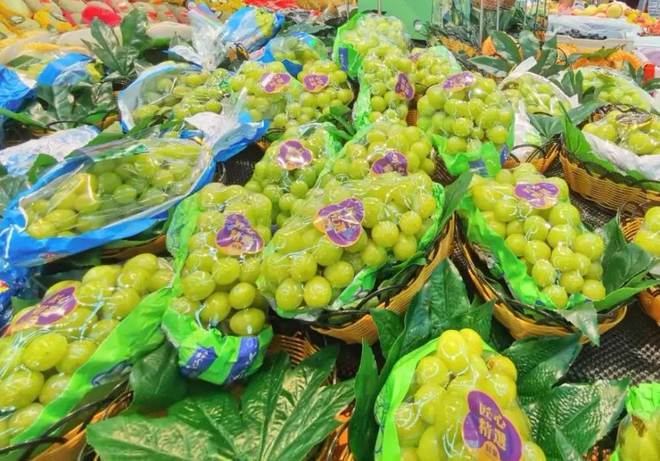 “水果界的爱马仕”崩塌，中国人为何总被外国溢价水果割韭菜？