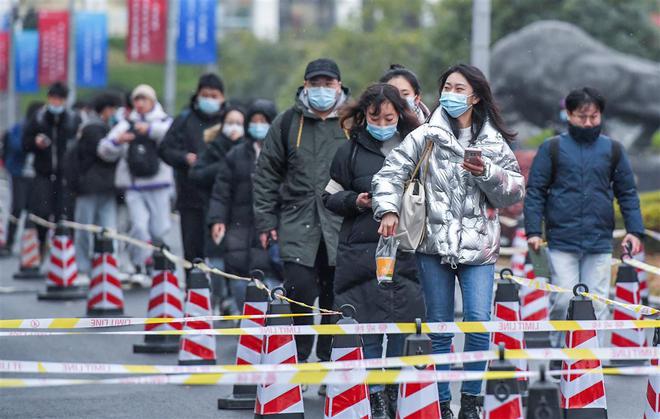 “逆向考研”成热词，听听考生本人怎么说