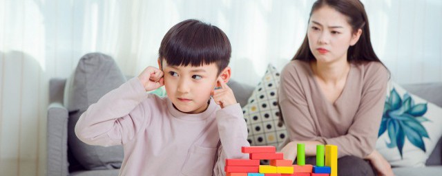 六年级的孩子成绩越来越差怎么办 六年级孩子成绩越来越差怎么办