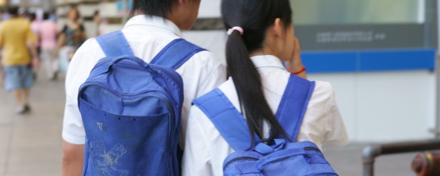 高中生孩子早恋家长怎样引导 高中生孩子早恋家长如何引导