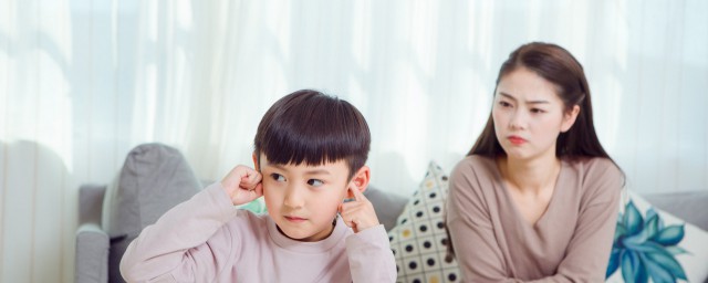 孩子心情不好不想上学怎么办 怎么解决孩子心情不好不想上学