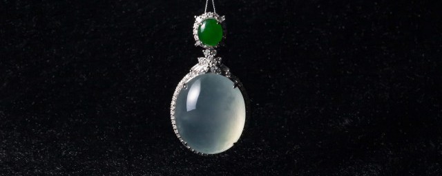 翡翠b带着有什么害处 翡翠b货对人体的危害