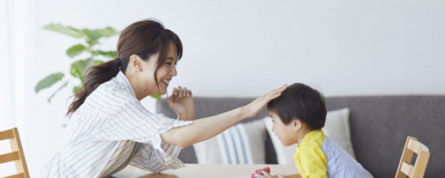孩子寄宿不适应家长怎样引导 孩子寄宿不适应家长如何引导