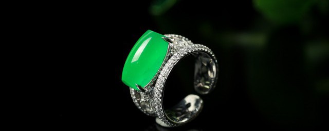 白色翡翠什么样 白色翡翠如何分类