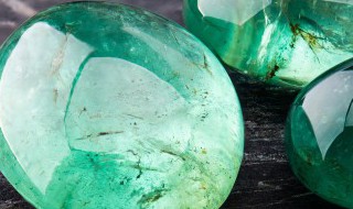 绿松石有什么功效 绿松石对身体有哪些好处