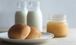 牛奶不能和什么吃 牛奶不能和哪些食物一起吃