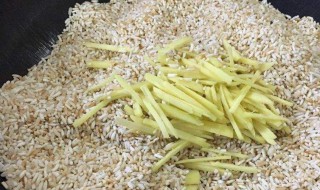 把米炒黄有什么功效 大米炒黄的功效与作用是什么