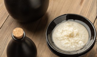 米酒不能和什么一起吃 米酒不可以和什么一起吃