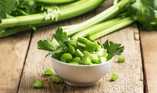 芹菜不能和什么吃 芹菜不能和什么一起吃