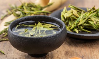 茶叶洗头可以加白醋吗 茶叶洗头是否可以加白醋