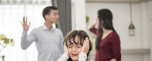 孩子打人怎么引导呢 孩子打人如何引导呢