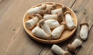杏鲍菇时间长了发黄能吃吗 杏鲍菇时间长了发黄能不能吃