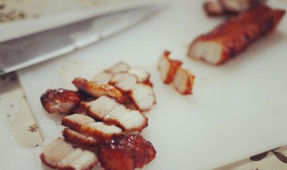 腌肉时间长了发黄能吃吗 腌肉时间长了发黄可以吃吗