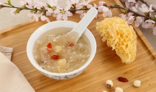 银耳时间长发黄能吃吗 银耳时间长发黄能不能吃