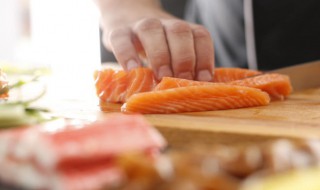 减脂能吃三文鱼吗 减肥可以吃三文鱼吗