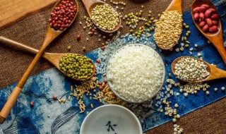 泡了一夜的米能吃吗 大米泡了一天一夜还能吃吗