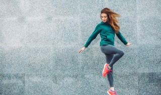 自己在家怎么锻炼肌肉 居家怎样练肌肉