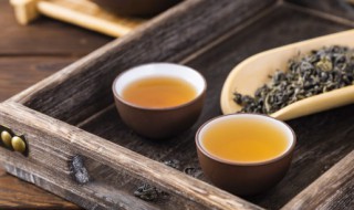 万年蒿泡水喝的功效是什么 万年蒿泡水喝的功效介绍