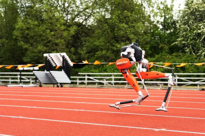 24.73秒！双足机器人Cassie挑战百米跑，创下世界纪录