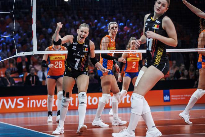 女排世锦赛荷兰1-3遭首败 美国塞尔维亚同取四连胜