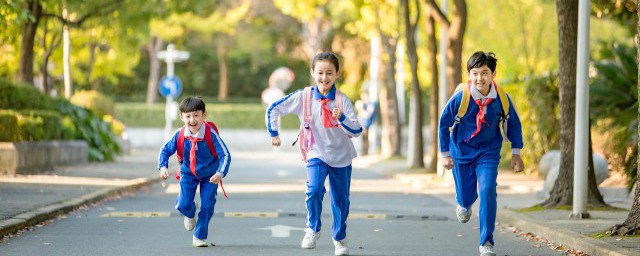 小孩上学不努力上进怎么办 小孩上学不努力上进的处理方法