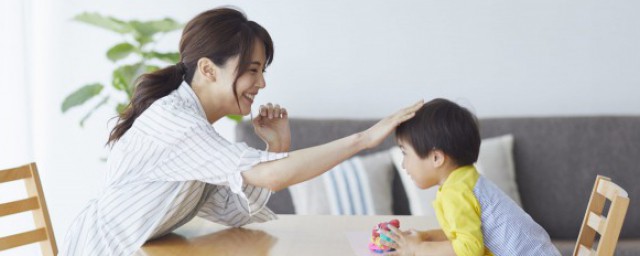 如何教育孩子不发火不吼 家长育孩子不发火不吼的做法