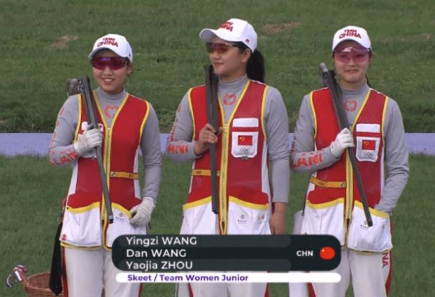 飞碟世锦赛中国队首金达成！中国女团加赛胜美国队