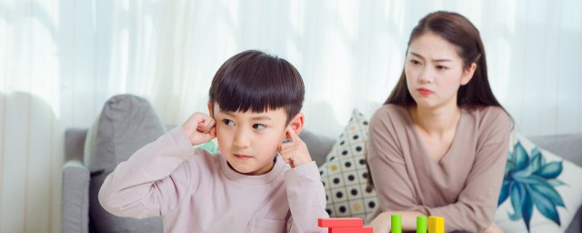 孩子乱花钱怎么跟孩子沟通 孩子乱花钱如何跟孩子沟通