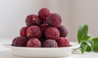 杨梅用盐水泡了一天一夜还能吃吗 杨梅用盐水泡了一天一夜还可以吃吗