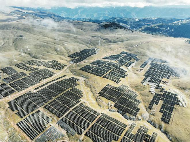 我国首个超高海拔光法实证基地投产：解锁青藏高原太阳能？