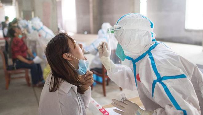 10月17日0时至15时 北京新增本土感染者8例，涉及6区，详情公布