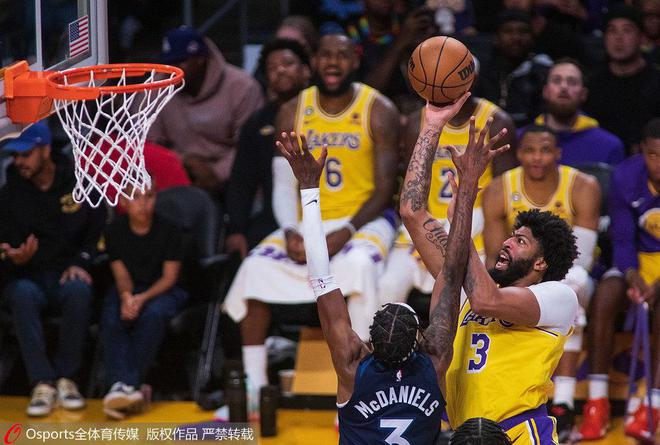 浓眉27+6个人能力是亮点 全队漏洞百出他堵不住