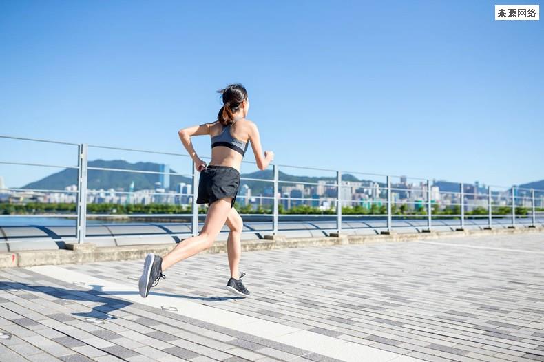 17岁男生百米成绩超过同期苏炳添 吴路逸资料引关注