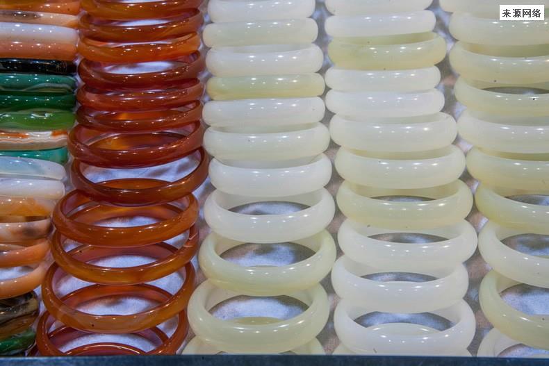 辨别玉石最简单的方法 可通过以下3种方法来辨别