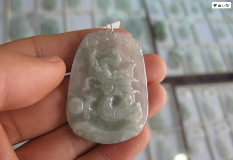 玉和玉髓哪个更养人 两者的区别在哪里？