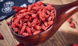 枸杞女人泡水喝有什么好处 枸杞女人泡水喝的好处介绍
