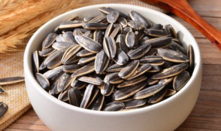 多吃瓜子的好处和坏处 多吃瓜子有哪些好处和坏处