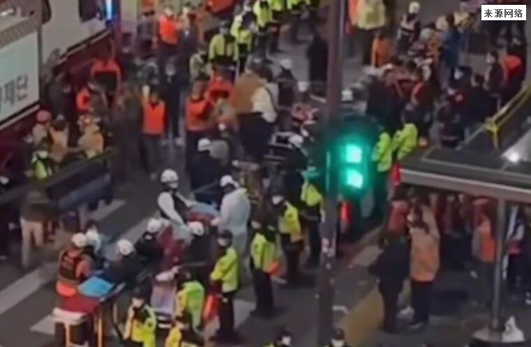 日本评韩国踩踏事件 韩国梨泰院踩踏事件原因及怎么致死的