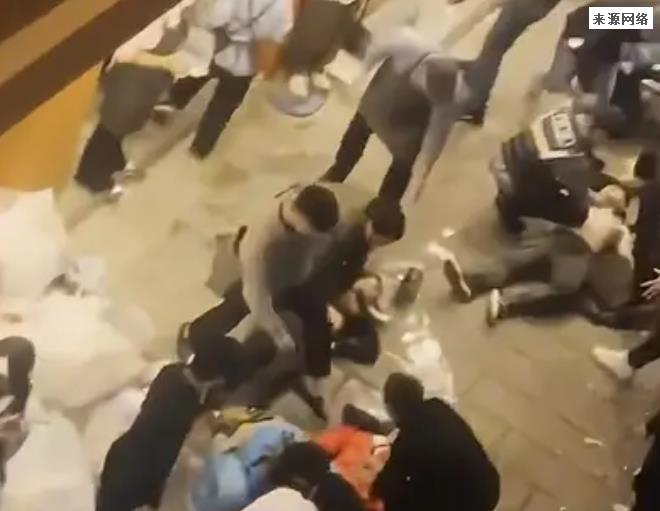 韩国踩踏事件起因曝光 韩梨泰院事件细思极恐