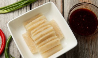 常吃猪皮的好处和坏处 常吃猪皮有什么好处和坏处