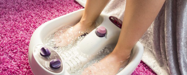 泡完脚多久可以洗澡 泡脚后多长时间能洗澡