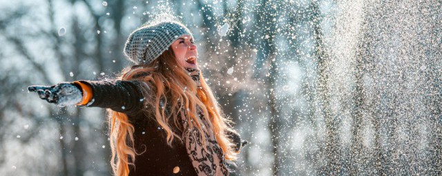 下雪又立冬文案短句 立冬下雪朋友圈文案