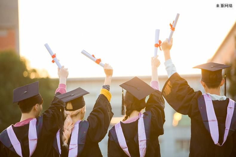 学生隔离期下楼被开除学籍？官方回应已撤销处分